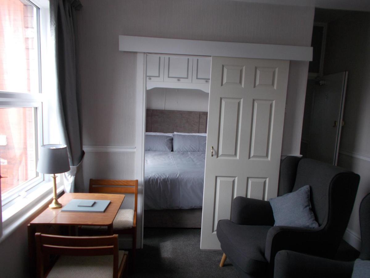 Kelso House Holiday Flats Blackpool Exterior photo